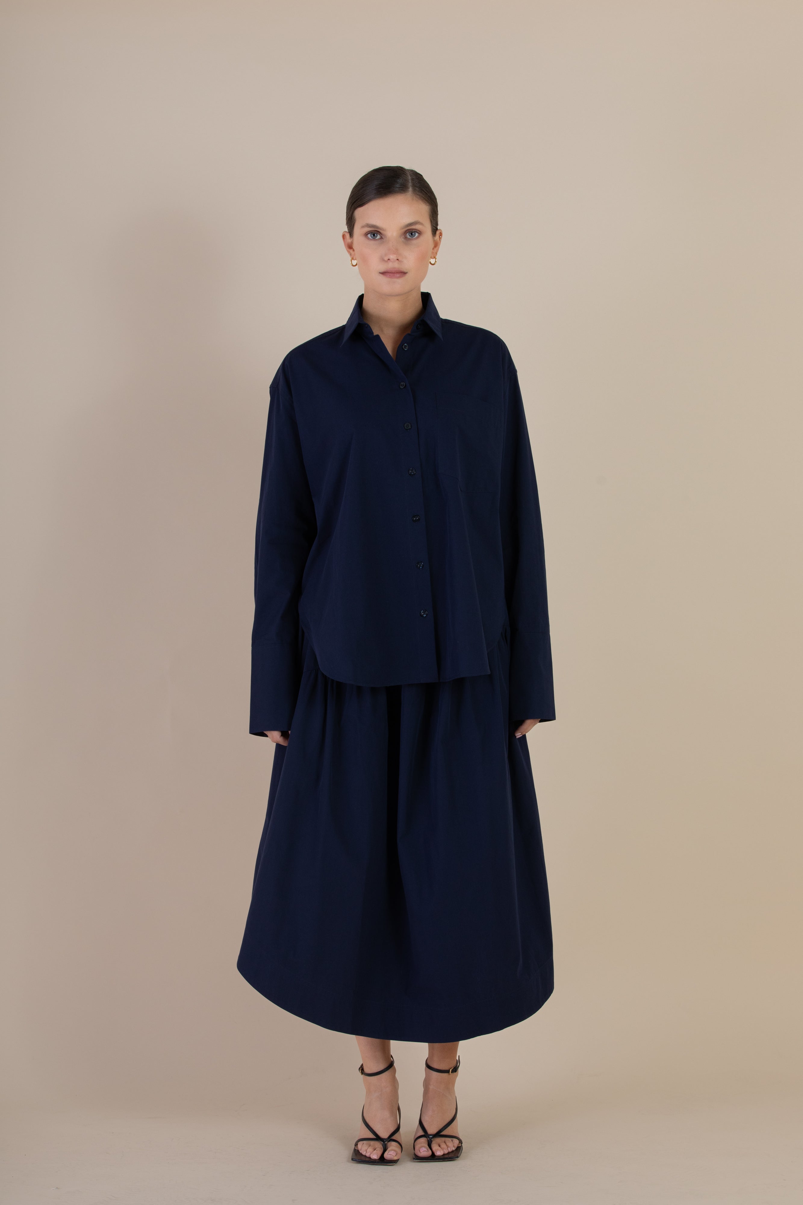SELFE Ida Shirt in Midnight – front view of relaxed cotton shirt with clean modern silhouette